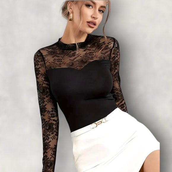 Elegant Lace Mock Neck Lingerie Sleeve Top - Size M (6) - Picture 3 of 5